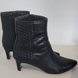 Andre Assous Black Leather Ankle Boots - 7